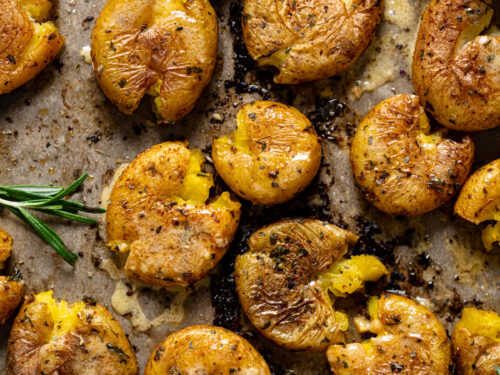 Smashed Potatoes - TRULY crispy!! {with Garlic and Herbs}