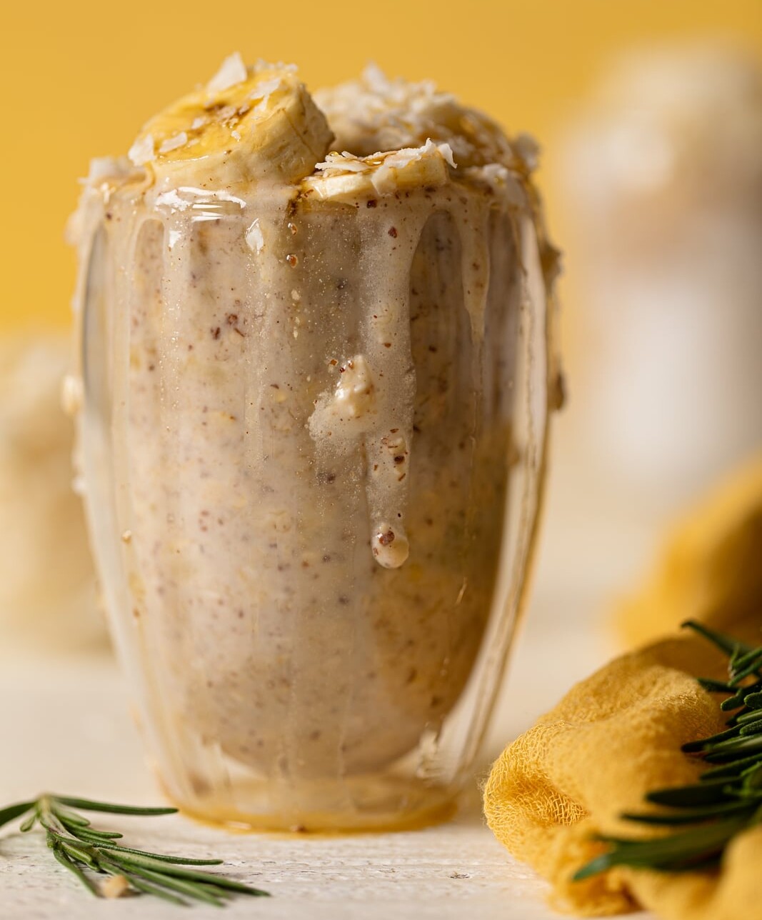 https://www.orchidsandsweettea.com/wp-content/uploads/2022/03/Banana-Overnight-Oats-1-of-4-e1690593272517.jpg