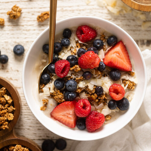 Coconut Berry Oatmeal Breakfast Bowl