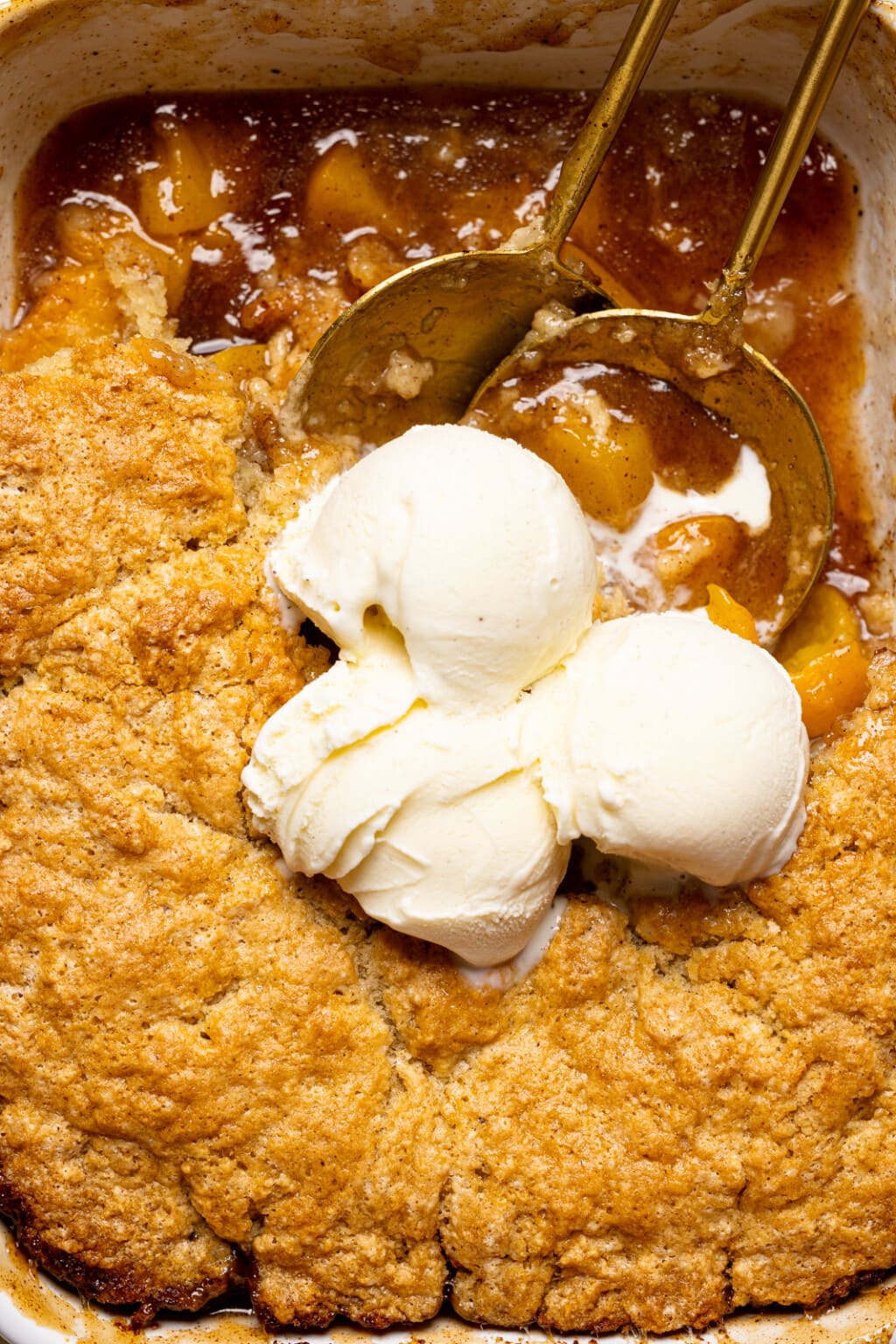 Easy Southern Peach Cobbler [with Canned Peaches] | Orchids + Sweet Tea